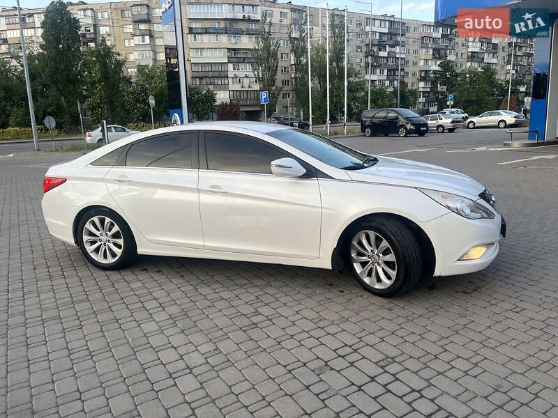 Седан Hyundai Sonata 2014 в Києві