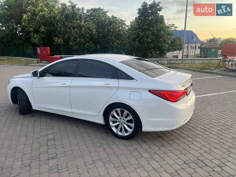 Седан Hyundai Sonata 2014 в Києві