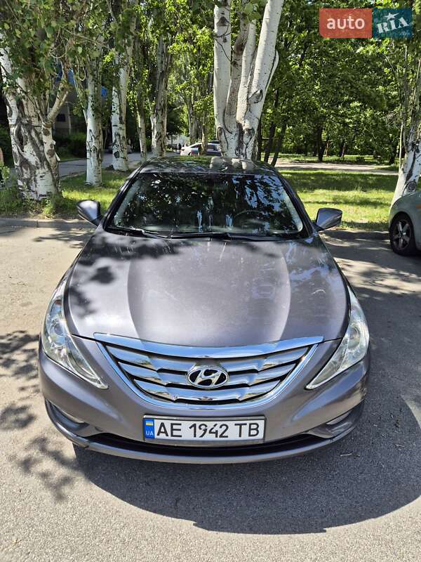 Hyundai Sonata 2011