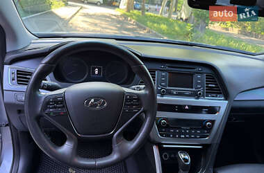 Седан Hyundai Sonata 2015 в 
