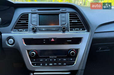 Седан Hyundai Sonata 2015 в 