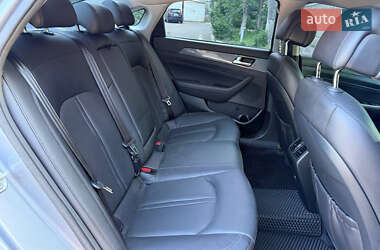 Седан Hyundai Sonata 2015 в 