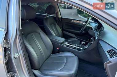 Седан Hyundai Sonata 2015 в 