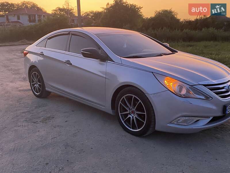 Седан Hyundai Sonata 2014 в Белгороде-Днестровском