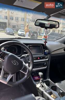 Седан Hyundai Sonata 2018 в 