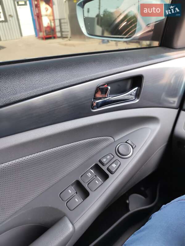 Седан Hyundai Sonata 2013 в Вознесенську фото 16 Седан Hyundai Sonata 2013 в Вознесенську