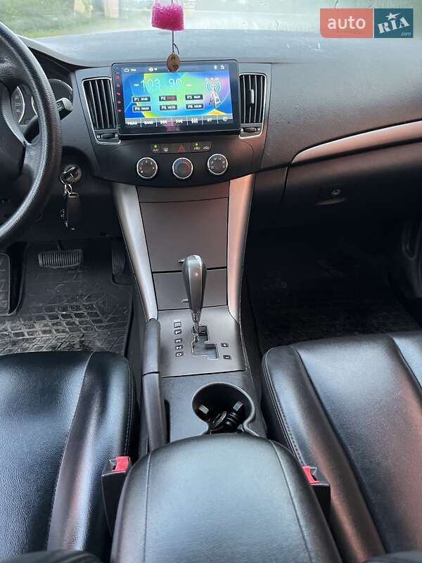Седан Hyundai Sonata 2009 в Житомире