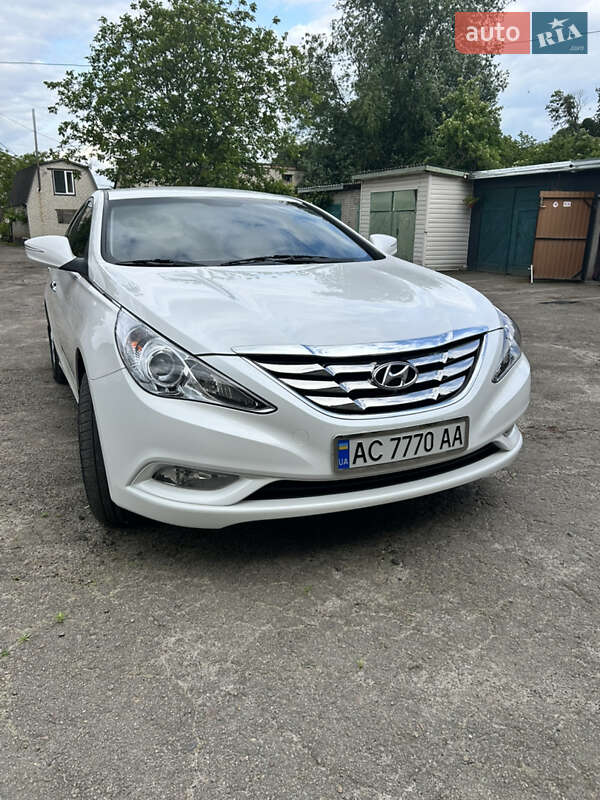 Hyundai Sonata 2012