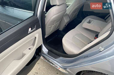 Седан Hyundai Sonata 2016 в 