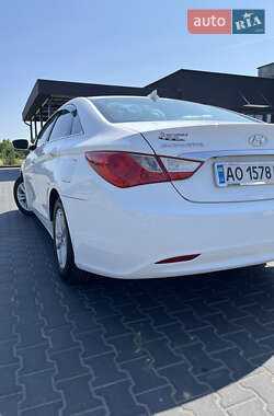 Седан Hyundai Sonata 2012 в 