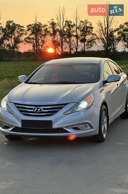 Седан Hyundai Sonata 2014 в Кривом Озере