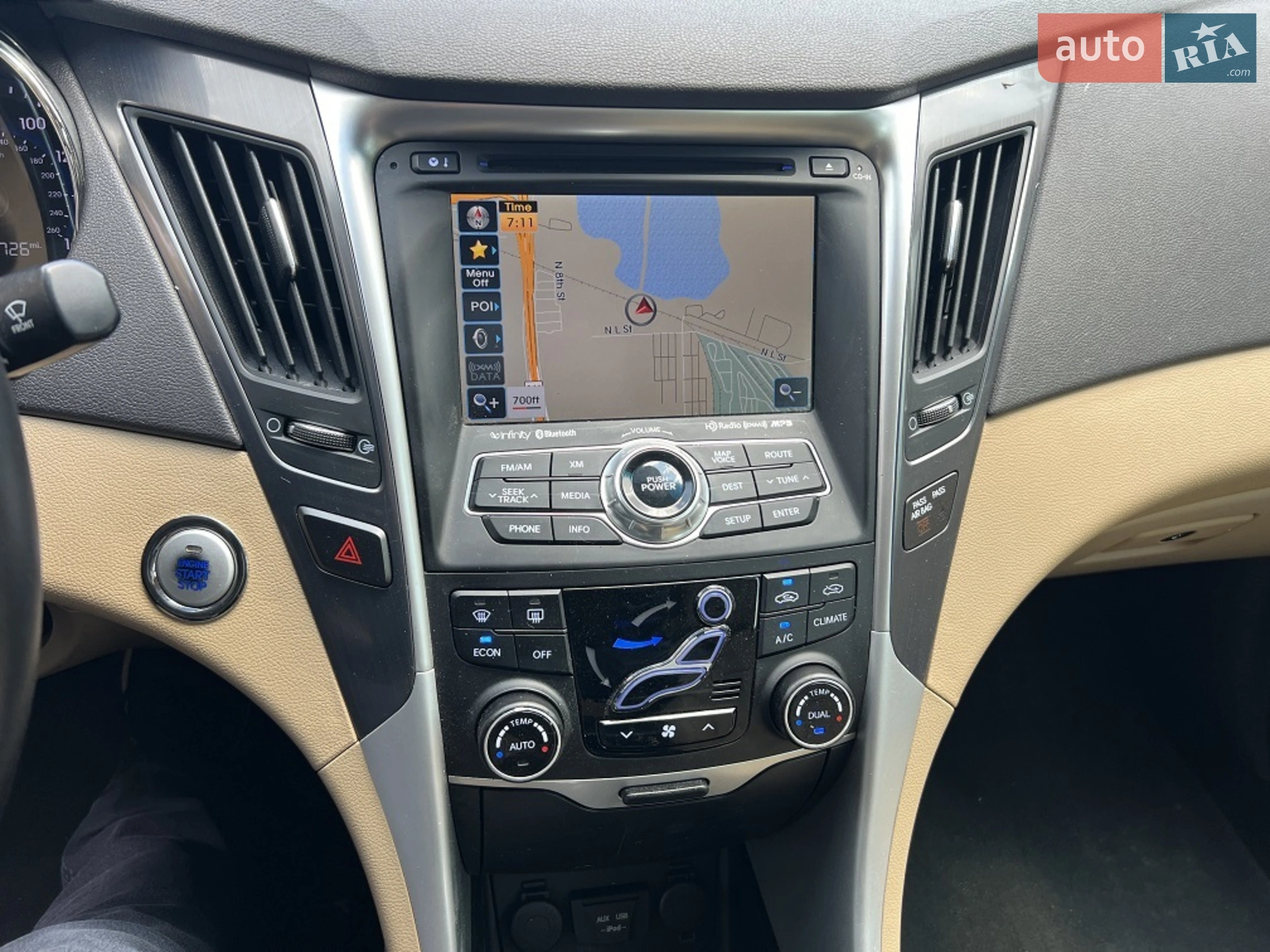 2013 Hyundai Sonata - мініатюра 23