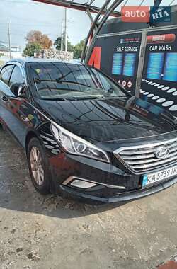 Седан Hyundai Sonata 2015 в Миргороде