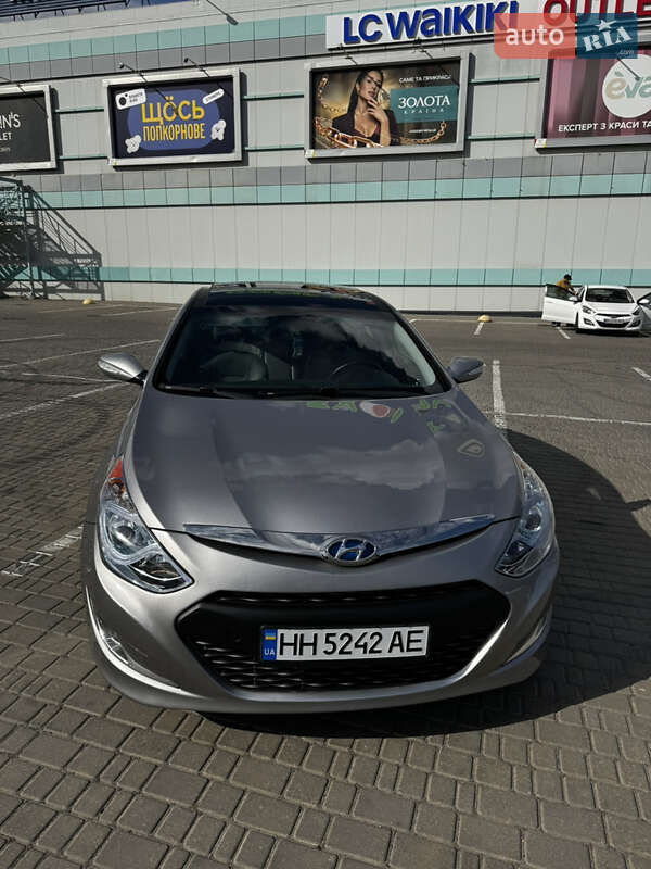 Hyundai Sonata 2013