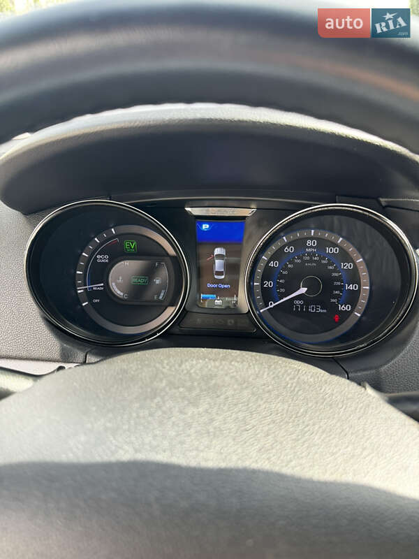 Седан Hyundai Sonata 2013 в Одессе