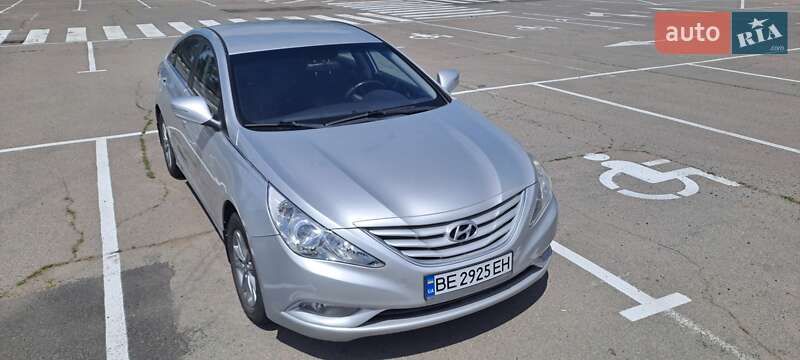 Hyundai Sonata 2012