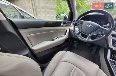 Седан Hyundai Sonata 2015 в 