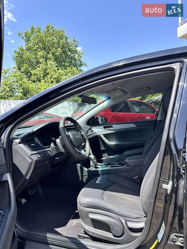 Седан Hyundai Sonata 2018 в Одессе