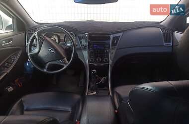 Седан Hyundai Sonata 2013 в 