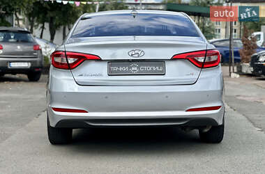 Седан Hyundai Sonata 2015 в 