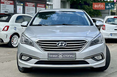 Седан Hyundai Sonata 2015 в 