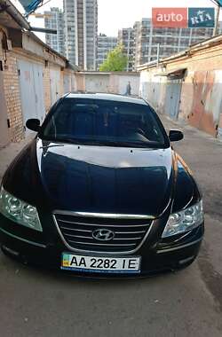 Седан Hyundai Sonata 2009 в Киеве