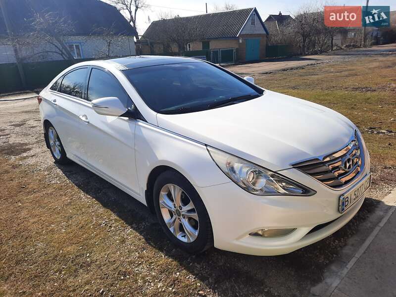 Седан Hyundai Sonata 2011 в Карлівці