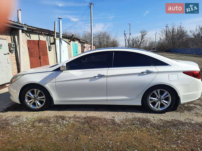 Седан Hyundai Sonata 2011 в Карлівці