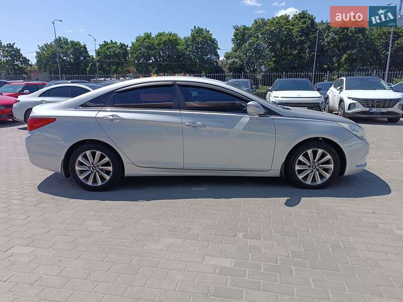 Седан Hyundai Sonata 2014 в Полтаві