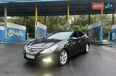 Hyundai Sonata 2011