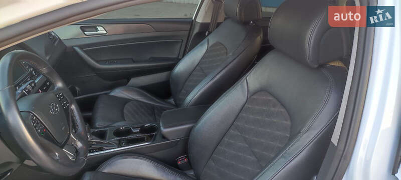 Седан Hyundai Sonata 2014 в Кременчуге