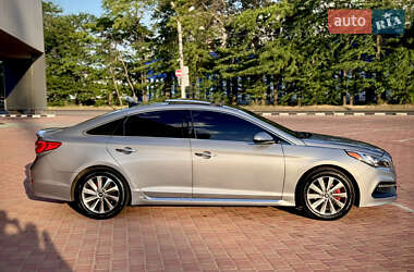 Седан Hyundai Sonata 2015 в 