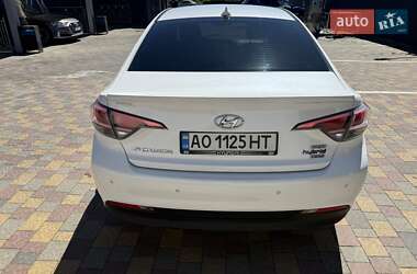 Седан Hyundai Sonata 2015 в 