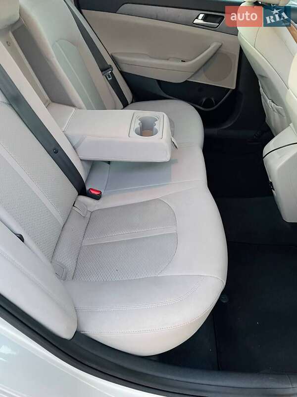 Седан Hyundai Sonata 2016 в Києві