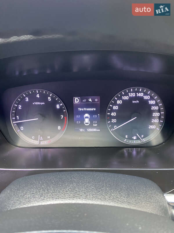 Седан Hyundai Sonata 2015 в Києві