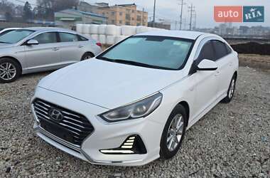 Седан Hyundai Sonata 2018 в Киеве