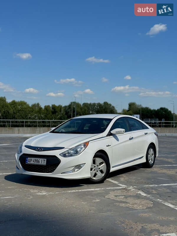 Hyundai Sonata 2012