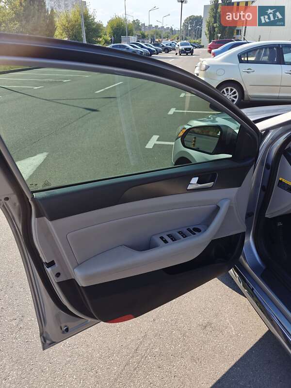 Седан Hyundai Sonata 2015 в Киеве фото 14 Седан Hyundai Sonata 2015 в Киеве