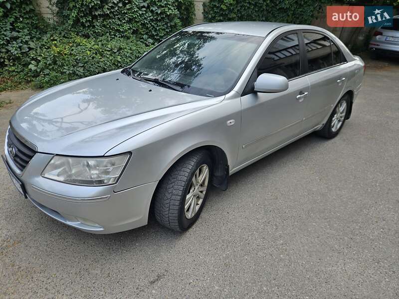 Hyundai Sonata 2008