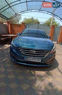 Седан Hyundai Sonata 2016 в Маяках