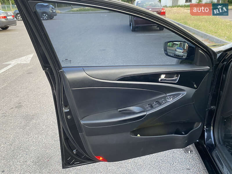 Седан Hyundai Sonata 2010 в Черкассах
