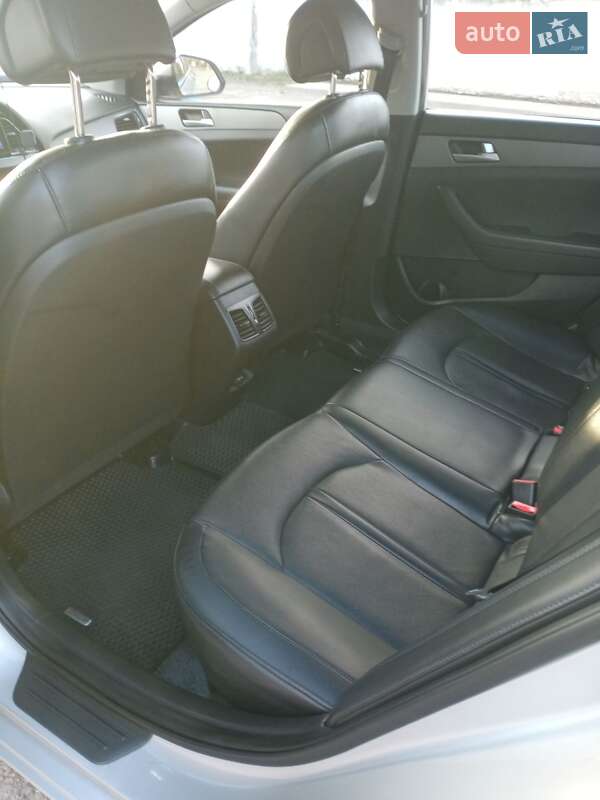 Седан Hyundai Sonata 2016 в Львове