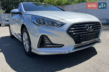 Седан Hyundai Sonata 2017 в Киеве