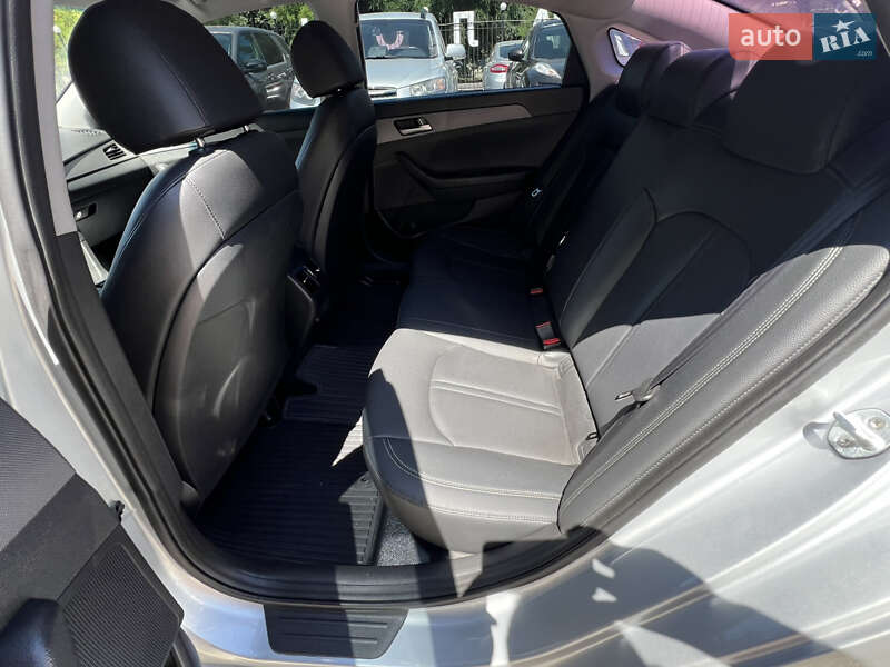 Седан Hyundai Sonata 2017 в Киеве