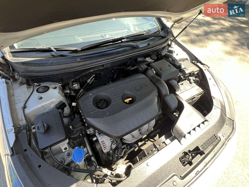 Седан Hyundai Sonata 2017 в Киеве