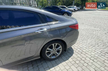 Седан Hyundai Sonata 2011 в 