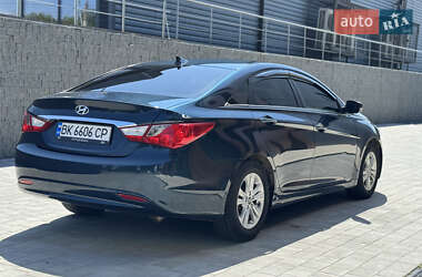 Седан Hyundai Sonata 2010 в 