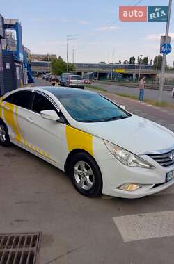 Седан Hyundai Sonata 2014 в Киеве