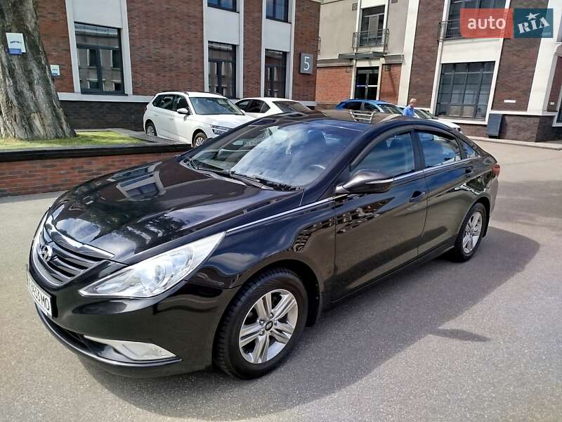 Hyundai Sonata 2013