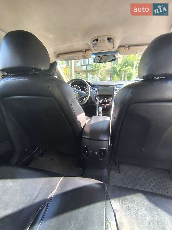 Седан Hyundai Sonata 2013 в Киеве